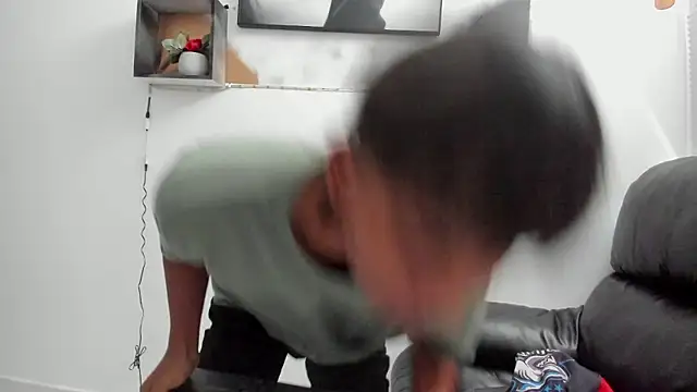 tyler_twink_boy live sex cam