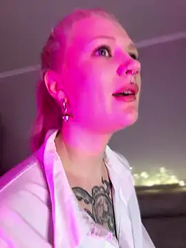 TeaseKitten- live sex cam