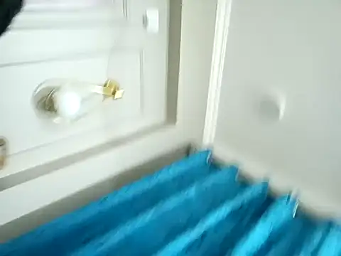 Boobsloverboy0982's cam snapshot