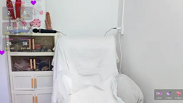 9aunatiis live sex cam