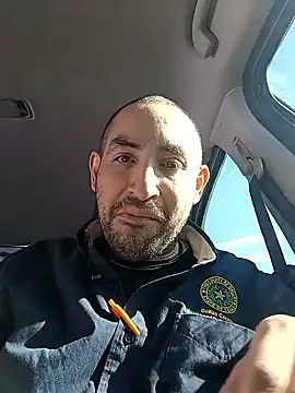 CumDumpPig83's cam snapshot