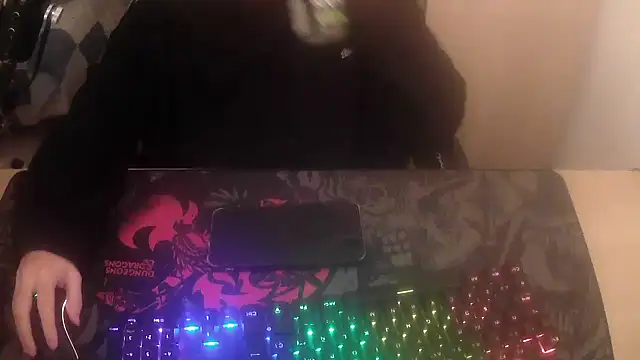 latino_dominante_69's cam snapshot