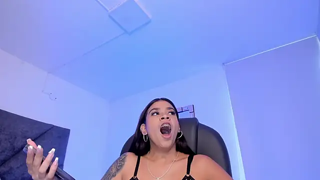 GiaFu's cam snapshot