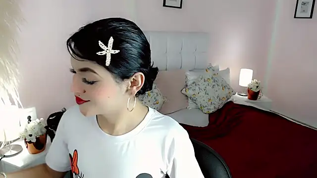 nathalialoes1 live sex cam