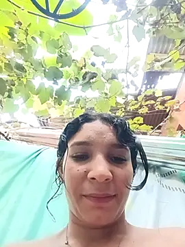 chikivivi-'s cam snapshot