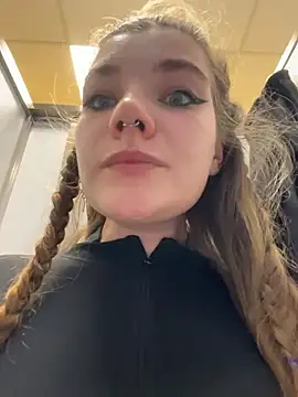 Holy_Tereza live sex cam