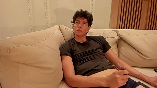 noahx_valko's cam snapshot