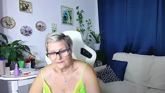 Selenna57 live sex cam