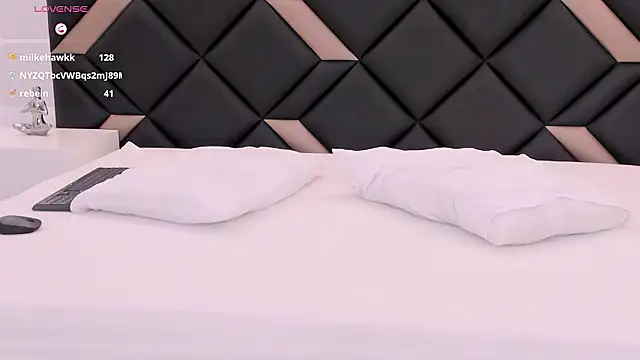 GeraldineSandoval live sex cam