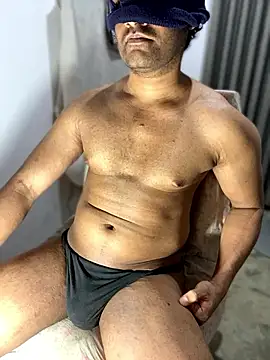 MilanBlaze live sex cam