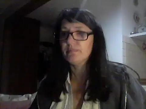 Elena48324's cam snapshot