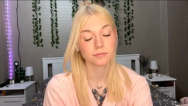 LlsabethHaze's cam snapshot