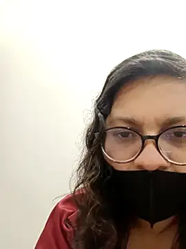 piryasharma005's cam snapshot