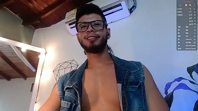 Colby_brown03's cam snapshot