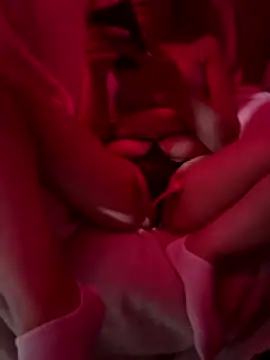 Manolya3434 live sex cam