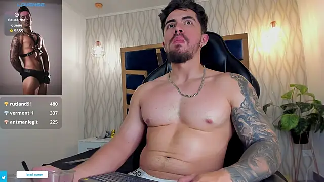 Brad_Summer live sex cam