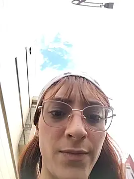 Dani-peggin's cam snapshot