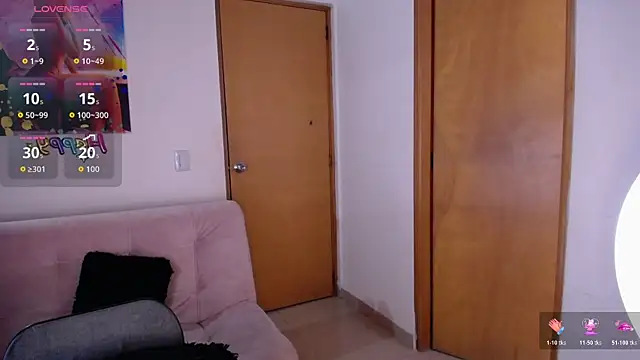 Emii_Sweet live sex cam