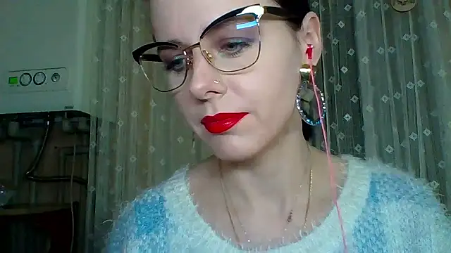 LuminousLady's cam snapshot