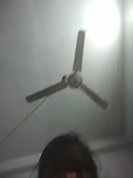 momo_loves's cam snapshot