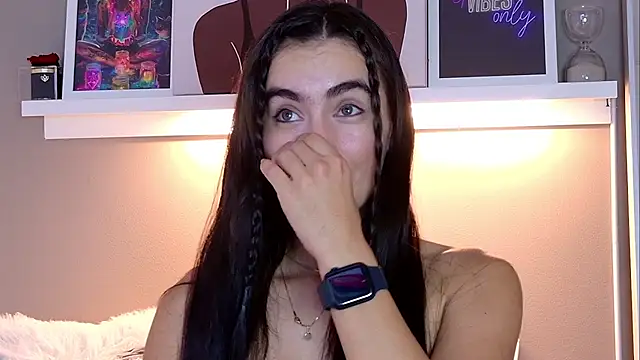 kloe_coper's cam snapshot