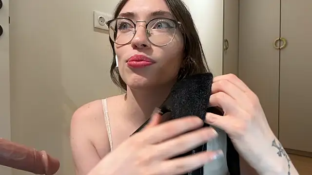 Kelly_Berry__ live sex cam