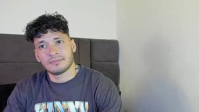alejandro__2 live sex cam