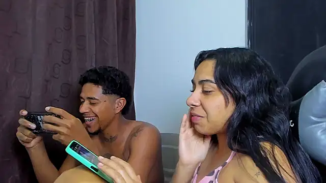 violet_and_myers live sex cam