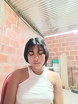 triana-hot18's cam snapshot