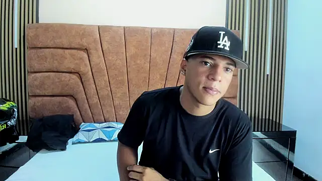 MATHY_ROBERT live sex cam