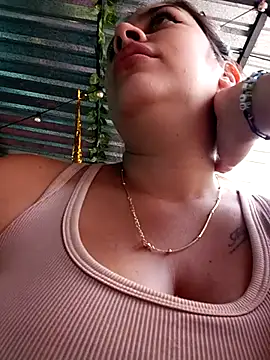 Latina_sexy1 live sex cam