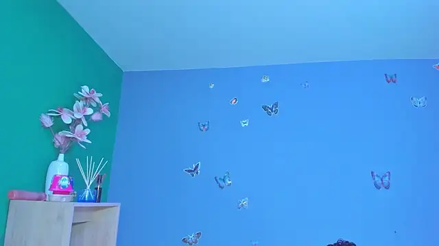 Kaira_mosse live sex cam