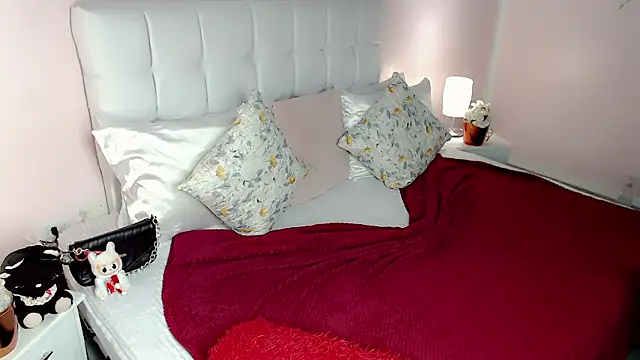 nathalialoes1 live sex cam