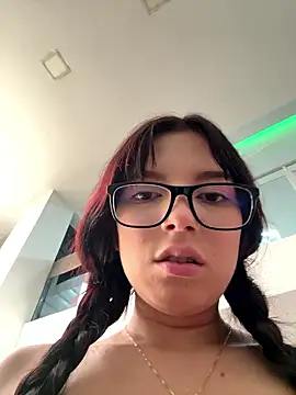 l0lita_sweet live sex cam