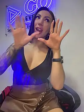 Sarahlove_90 live sex cam