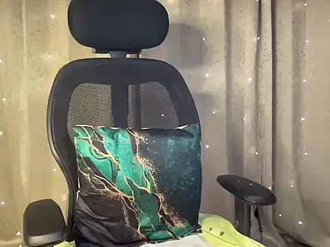 SugarAura's cam snapshot