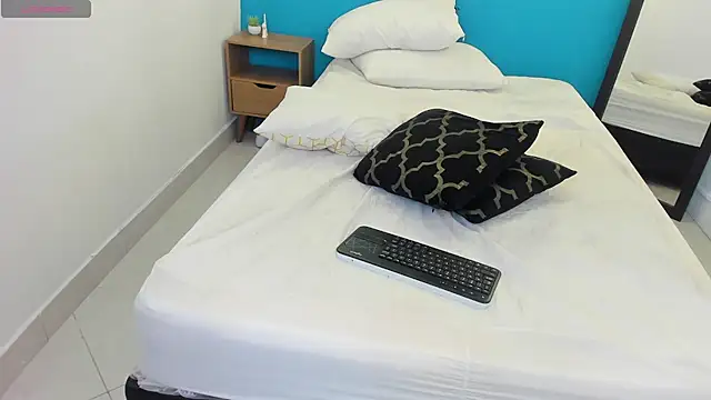 Naomi_Jackson1's cam snapshot