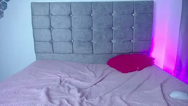 Valen_luxx's cam snapshot