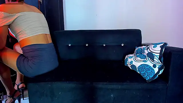 BritannyLord live sex cam