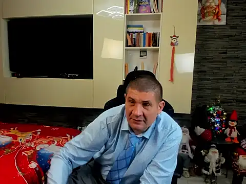 SpartacusDaddy48 live sex cam