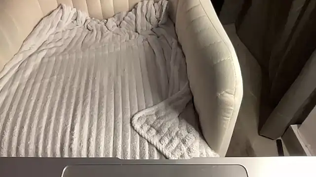 Wild_Fantasy_7 live sex cam