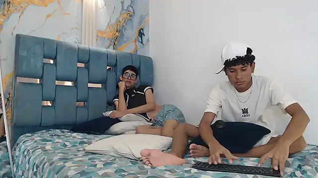 SWEET_RABBIT1 live sex cam