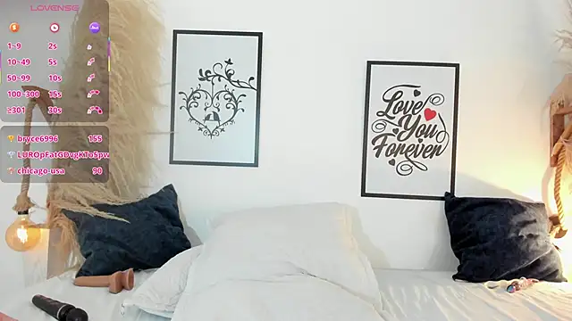 mia_lourence live sex cam