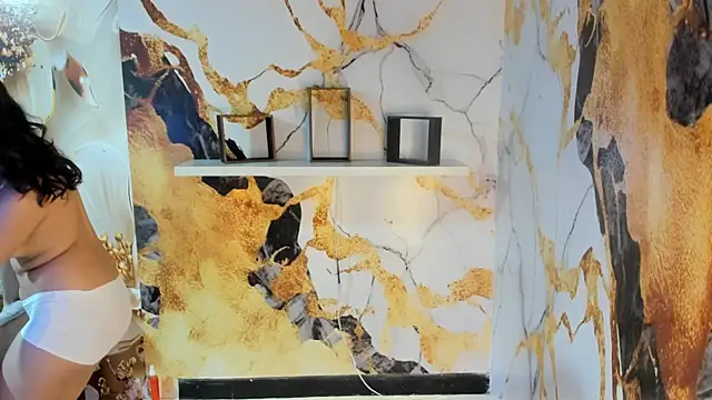 MiaBella18's cam snapshot