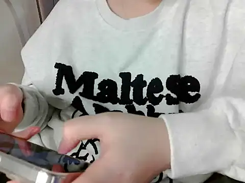 hilyti12 live sex cam