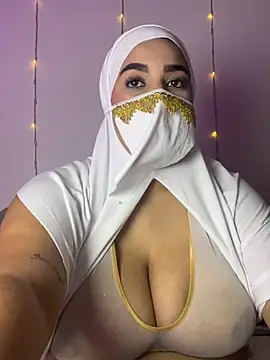 yasmin_rahal's cam snapshot