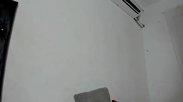 Laura_and_Kevin live sex cam