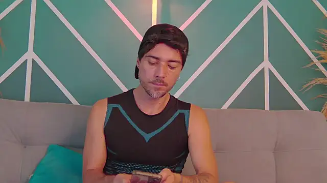 Adam_MillanFF live sex cam