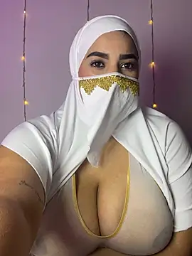 yasmin_rahal's cam snapshot