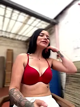 Adhaira_pink10's cam snapshot